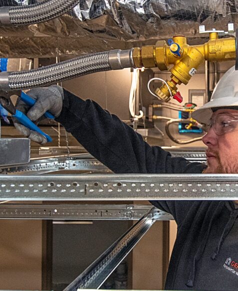 Commercial service facility