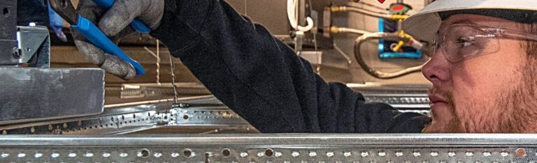 Commercial service facility